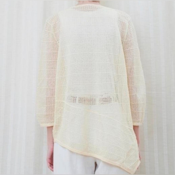 Travelers Collection by Chico's Texture Overlay Top US 4 in Yellow NWT - Picture 2 of 12